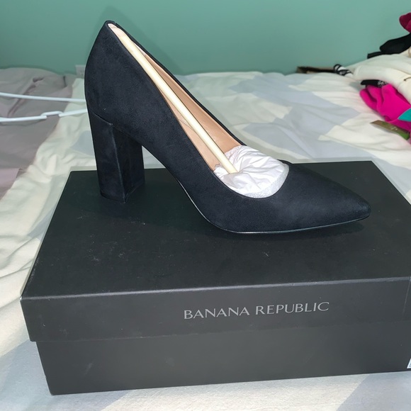 Banana Republic Shoes - Banana Republic Block Heel
